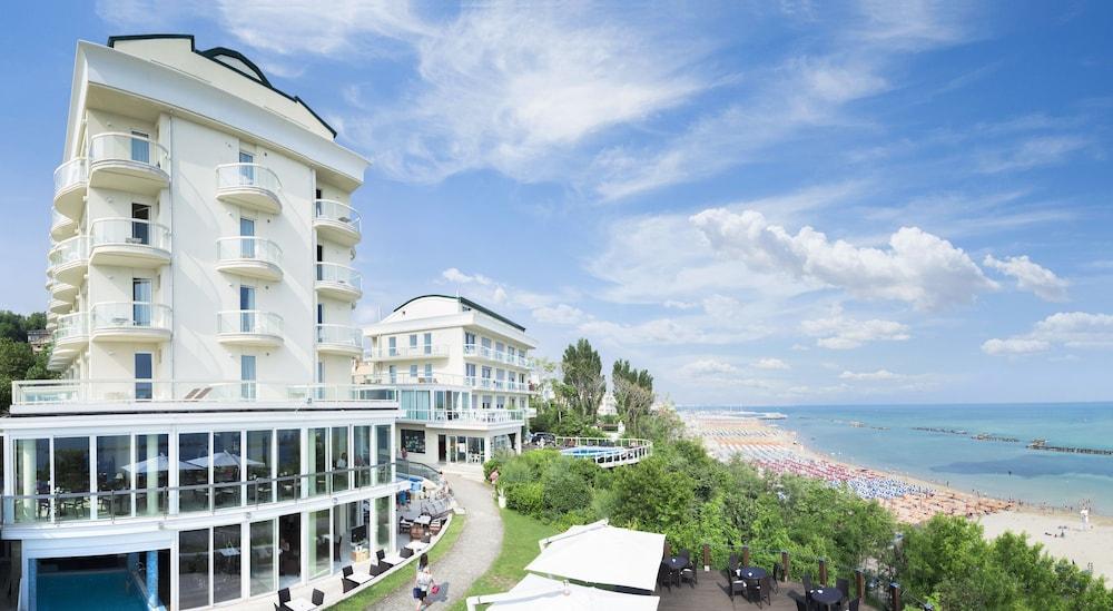 Hotel Sans Souci Gabicce Mare Exterior photo